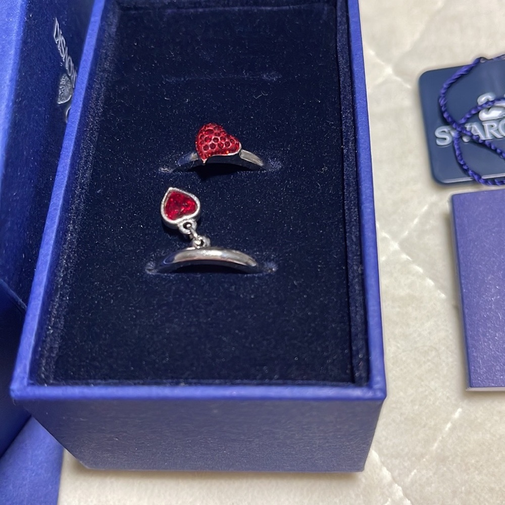 Swarovski EROS RINGS Siam‼️ - Picture 2 of 4